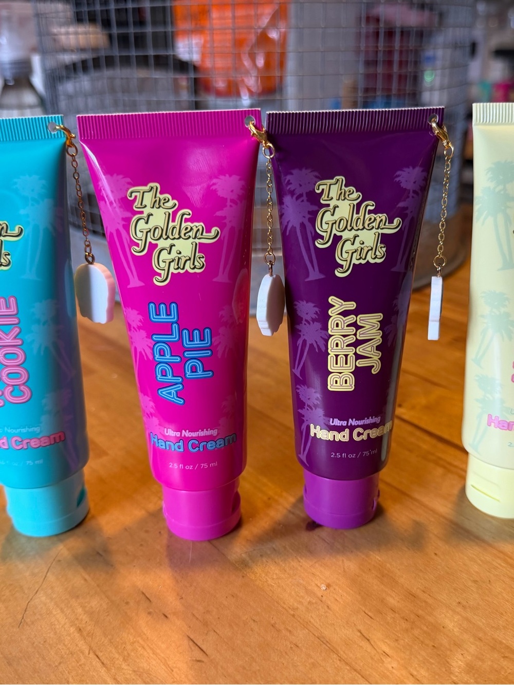 Berry Jam Ultra Nourishing Hand Cream - Purple